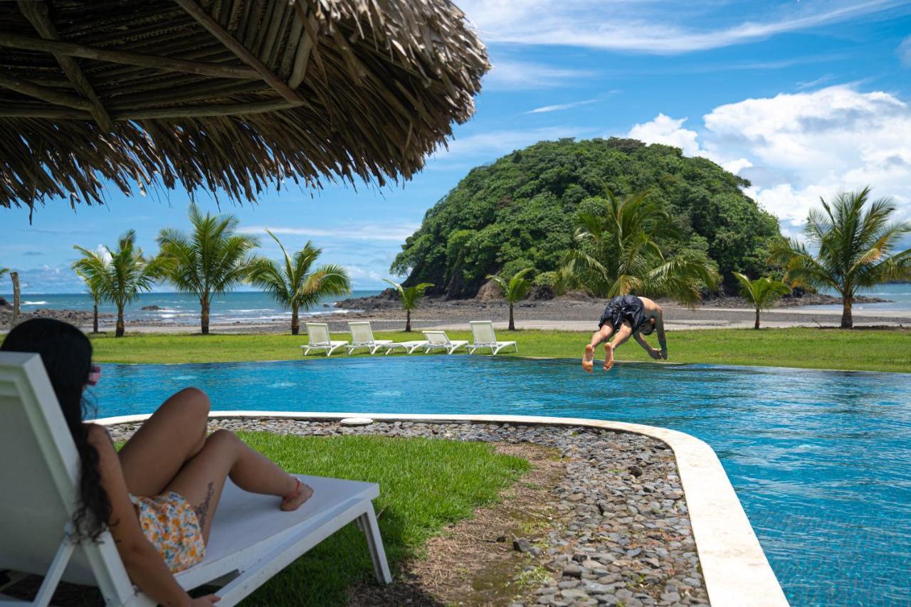 Marina Lodge *
